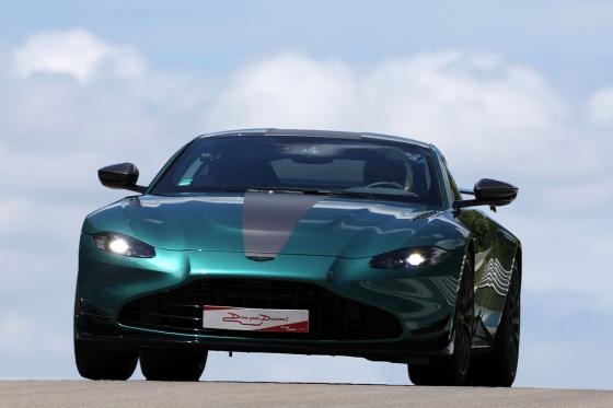 Lambo Huracan & voiture de sport - 8 tours sur circuit + 2 tours gratuits 3 