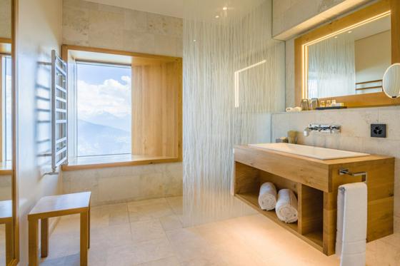 Sommeraufenthalt auf 2112 M.ü.M. - 2 Nächte in Crans-Montana für 2 Personen | Werktags 4 