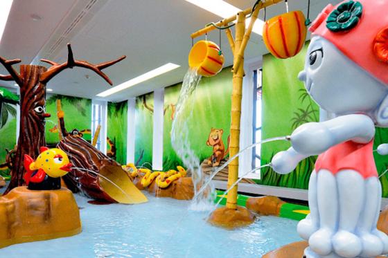 Familien Badespass in Bern - Erlebnisbad Bernaqua für 4 Pers. 4 