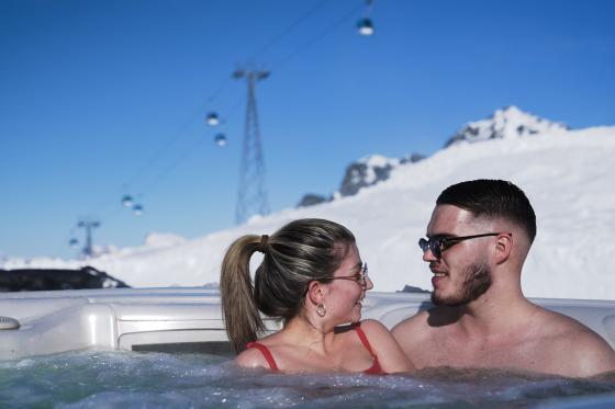Nuit dans un igloo pour 2 - & 1 vol en parapente pour 1 personne à Davos 7 