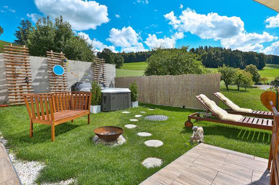 Maisonnette privatisée -  avec jardin, jacuzzi et petit-déjeuner (dimanche à jeudi)  