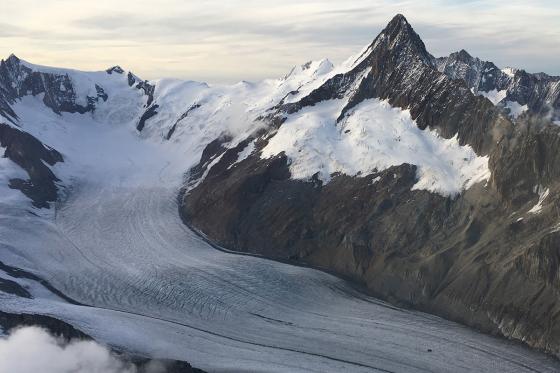Hélicoptère au Cervin - 75 minutes pour 4 personnes depuis Berne 3 