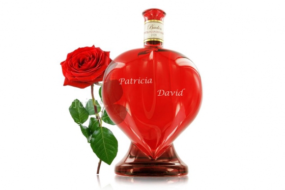 Roséwein in Herzflasche - personalisierbar  