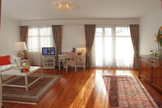 Soggiorno relax a Lugano - 1 notte in Premium Suite Lake View, pasti e wellness inclusi | estate 4 