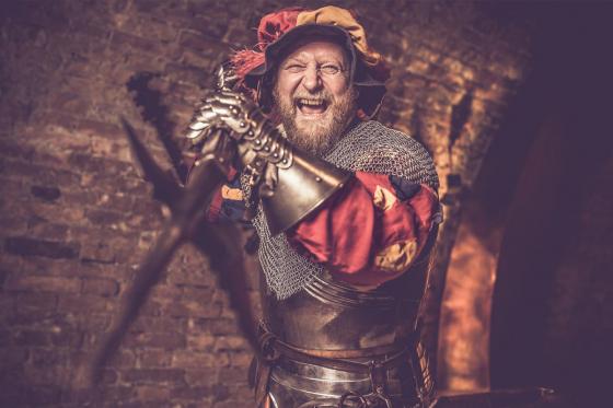 Mittelalter Übernachtung  - inkl. Frühstucksbuffet, Ritteressen im Themenzimmer für 2 1 