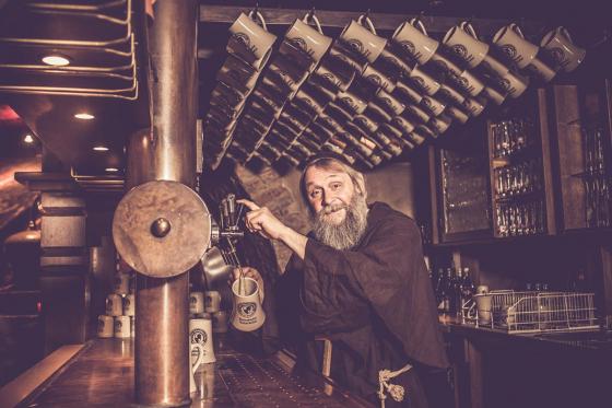 Mittelalter Übernachtung  - inkl. Frühstucksbuffet, Ritteressen im Themenzimmer für 2 13 