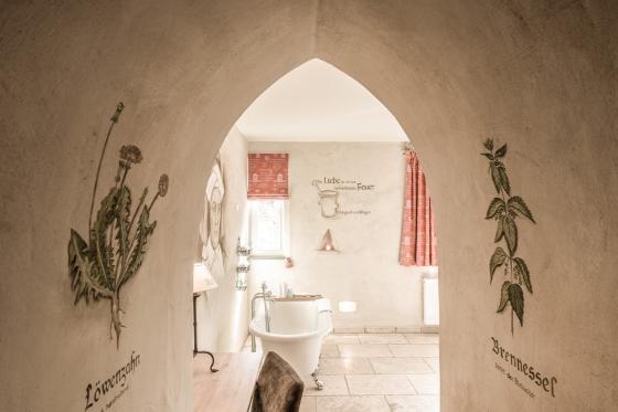 Mittelalter Übernachtung  - inkl. Frühstucksbuffet, Ritteressen im Themenzimmer für 2 19 