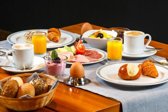 Sonntagsbrunch  - mit Prosecco à discrétion für 2 Personen 1 