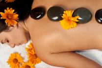Massage aux pierres chaudes - pour 1 personne, 75 minutes
