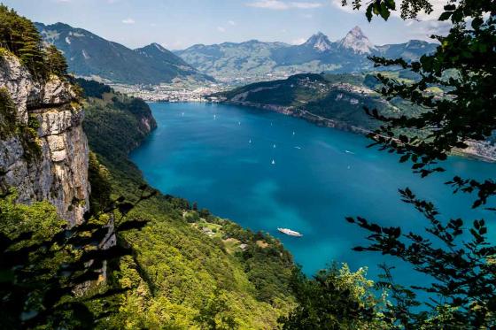 VIP Tageskarte  - Schifffahrt auf dem Vierwaldstättersee | 2 Personen | 1.Klasse 2 