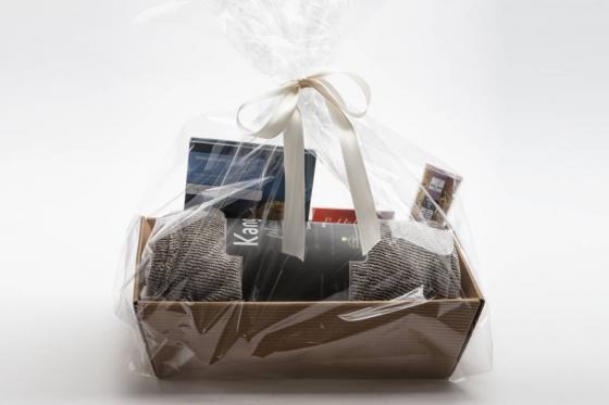 Panier cadeau d'hiver - Activités hivernales, couverture & vin chaud 1 