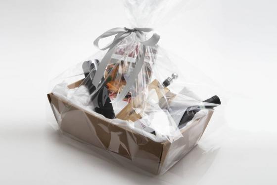 Wein Geschenkkorb - inkl. Wein-Abo-Gutschein & Zubehör 3 