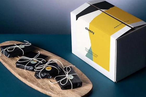 Käse Geschenkkorb - inkl. Käse-Abo-Gutschein & Zubehör 2 