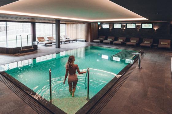 Wellness & Rock in Davos - 1 Nacht mit Frühstück und Wellness-Zugang für 2 Personen  