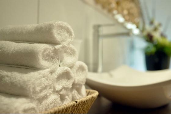 Luxus Private Spa - romantische Auszeit, 3 Stunden für 2 Personen | wochentags 9 