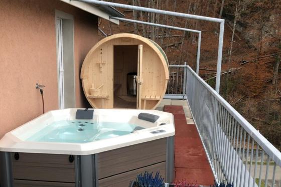 Loveroom Top of Goldey - Übernachtung & Privater Whirlpool | Wochentage 7 