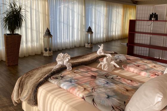 Loveroom Top of Goldey - Übernachtung & Privater Whirlpool | Wochentage 14 