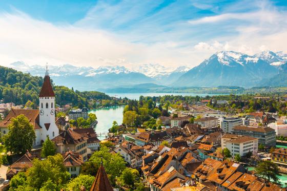 Romantische Auszeit in Thun - inkl. Übernachtung, romantische Zimmerdeko und Panoramakarte 9 