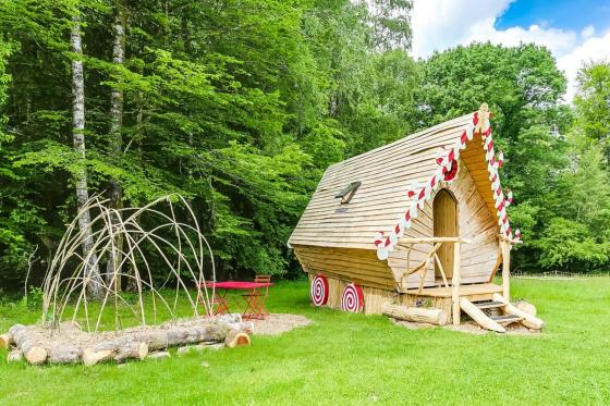 Cabane au cœur de la forêt - 1 nuit insolite pour 2 personnes avec le petit déjeuner  