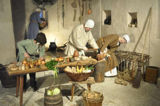 Schloss Spiez Privatführung  - inkl. Schifffahrt auf dem Thunersee | 2. Klasse 3 