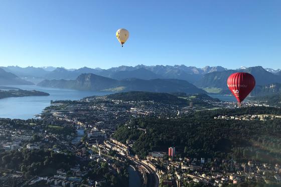 Ballonfahrt - in Luzern, Bern, Aargau oder Zürich für 2 Personen  10 