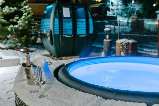 Escapade bien-être en Valais - 1 nuit avec spa privé et repas aux chandelles à 3 plats pour 2 pers. 1 