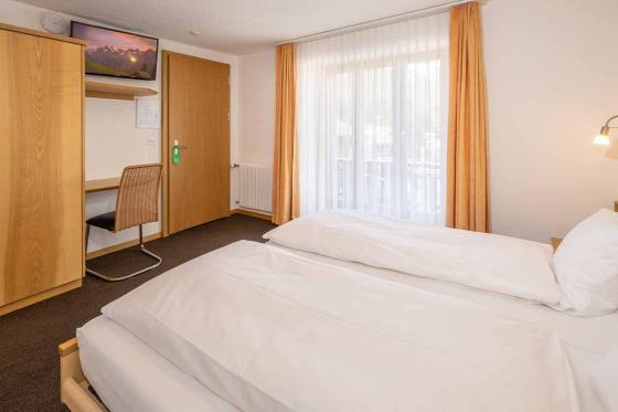 Escapade bien-être en Valais - 1 nuit avec spa privé et repas aux chandelles à 3 plats pour 2 pers. 13 