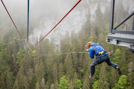 Saut pendulaire de L'Etivaz - aux gorges du Pissot pour 1 personne  