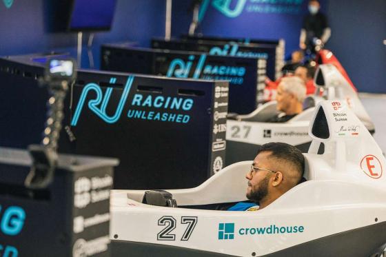 Raceday Package - 3 mal 30 Minuten im Rennsimulator für eine Person  