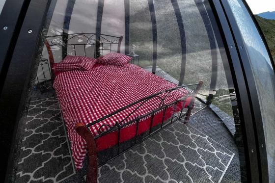 Bubble-Suite Übernachtung - unter dem Sternenhimmel mit Trottiabfahrt für 2  6 