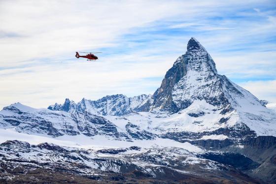 Helikopterflug -  Fliegen Sie über das Matterhorn | 1 Person 1 