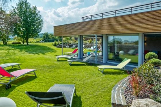 Séjour détente & soins en Alsace - 1 nuit avec repas du soir, spa et massage pour 2 pers.  