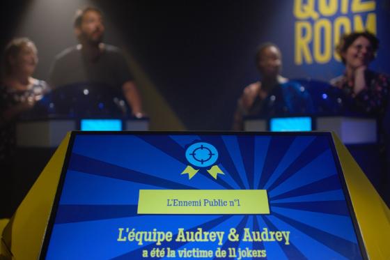 Quiz Room - Défiez vos amis dans un décor de plateau télé | 4 personnes 4 