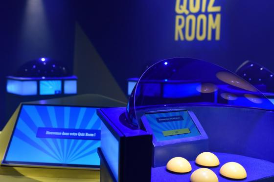 Quiz Room - Défiez vos amis dans un décor de plateau télé | 4 personnes 7 