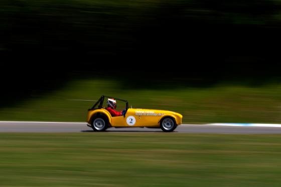 Stage de pilotage Caterham Lotus 7  - 24 tours (1/2 journée), pour 1 personne 2 