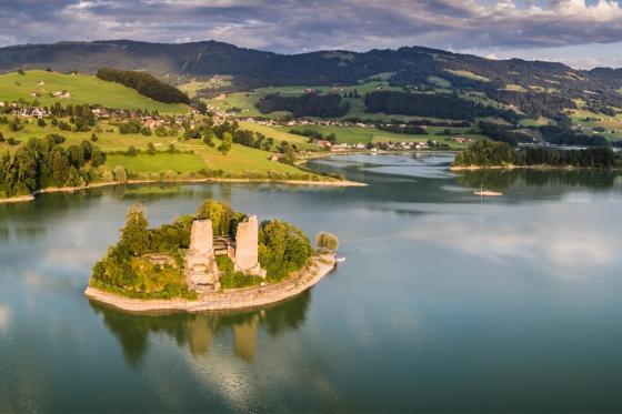 Découverte Stand Up Paddle - sur le lac de la Gruyère avec pique-nique et boissons inclus | 2 pers 1 