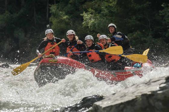 Whitewater Action - River Rafting im Engading inkl. Apéro | 1 Person 2 