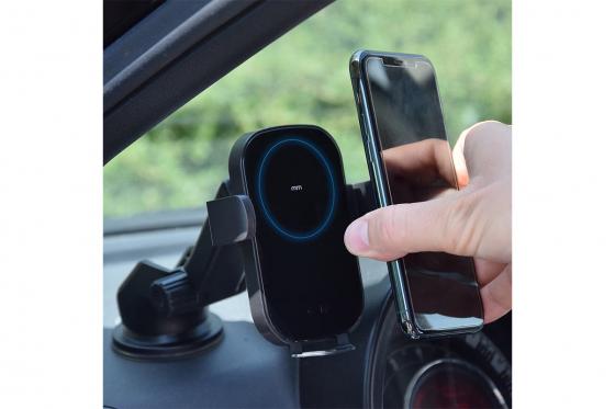Smartphone Charger fürs Auto - Halterung + Ladegerät 2 
