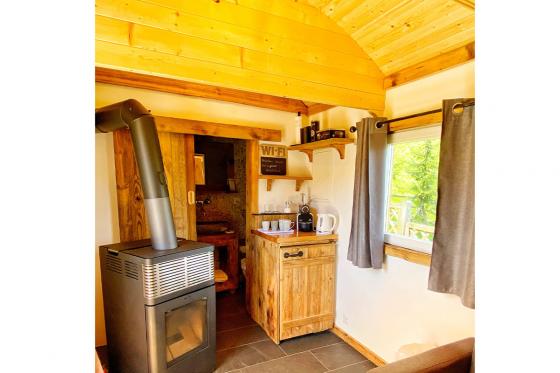 Séjour dans une roulotte - 1 nuit, avec petit déjeuner, Spa et menu fondue 7  Séjour dans une roulotte - 1 nuit, avec petit déjeuner, Spa et menu fondue 7