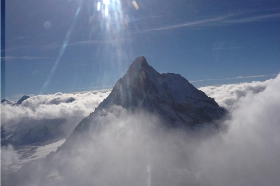 Matterhorn Helikopterflug - inkl. Gletscherlandung und Getränke | 1 Person 4 