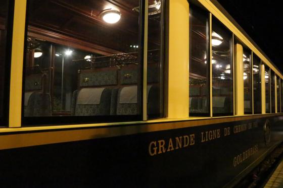 Détective pour un soir - Repas Meurtres et Mystères pour 2 personnes | avec forfait boissons 9 