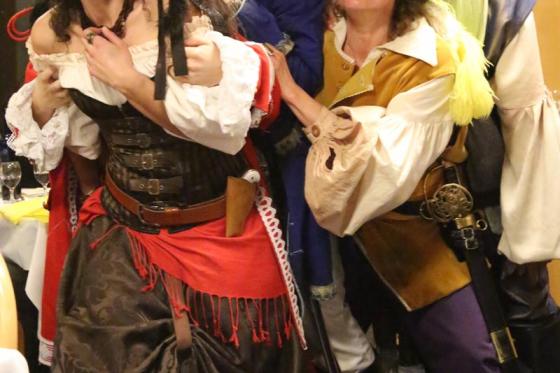 Détective pour un soir - Repas Meurtres et Mystères pour 2 personnes | avec forfait boissons 13 