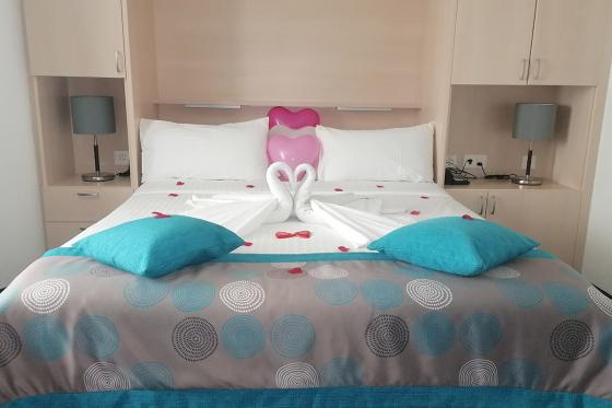 Romantik am Genfersee - 1 Übernachtung in der Junior Suite inkl. Zugang zum Wellness 1 