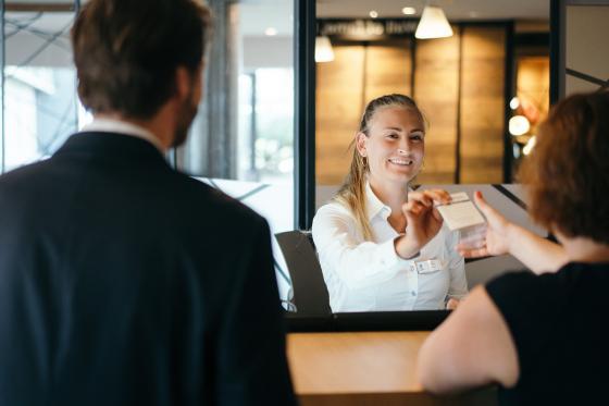 Romantik am Genfersee - 1 Übernachtung in der Junior Suite inkl. Zugang zum Wellness 7 
