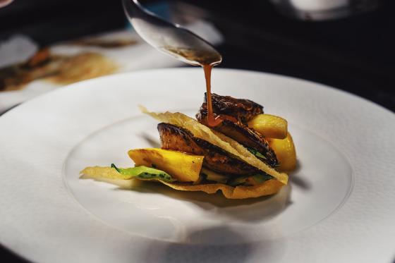 Séjour romantique & gourmand - 1 nuit en chambre Deluxe avec repas à 4 plats et accès privé au spa 3 