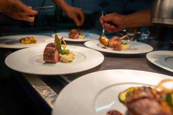 Séjour romantique & gourmand - 1 nuit en chambre Deluxe avec repas à 4 plats et accès privé au spa 10 