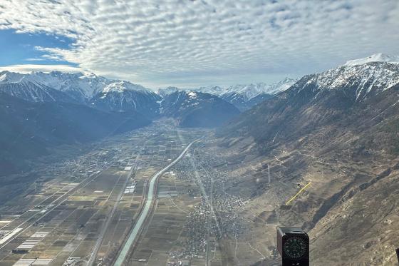 Piloter un hélicoptère - 30 minutes pour 1 personne à Sion 7 