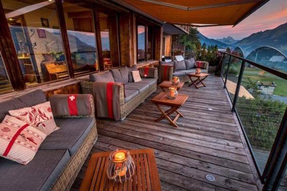 Séjour romantique à Leysin - 1 nuit avec petit déjeuner & accès au jacuzzi | le week-end 6  Séjour romantique à Leysin - 1 nuit avec petit déjeuner & accès au jacuzzi | le week-end 6