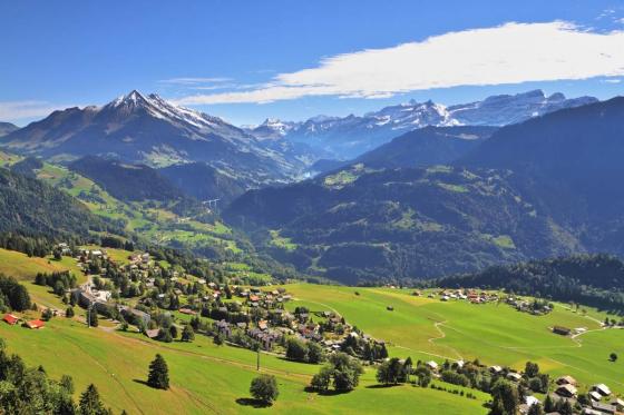 Séjour romantique à Leysin - 1 nuit avec petit déjeuner & accès au jacuzzi | le week-end 12  Séjour romantique à Leysin - 1 nuit avec petit déjeuner & accès au jacuzzi | le week-end 12