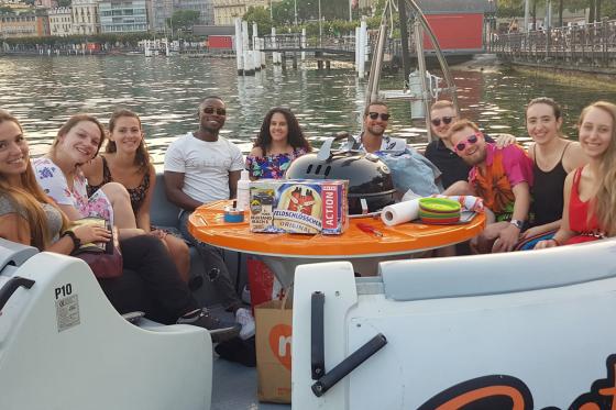 Fun sur un donut flottant - avec une prestation au choix | 2 heures, jusqu'à 10 pers. 1 